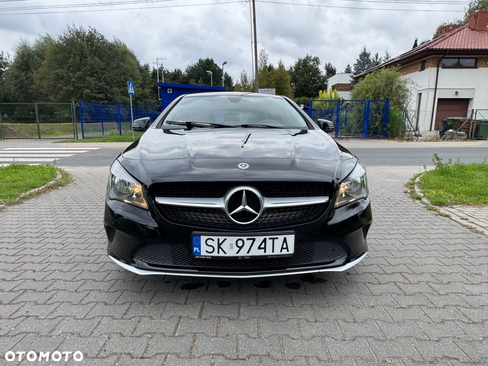 Mercedes-Benz CLA 180 7G-DCT - 6