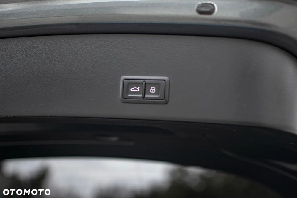 Audi A6 Avant 3.0 TDI quattro tiptronic - 38