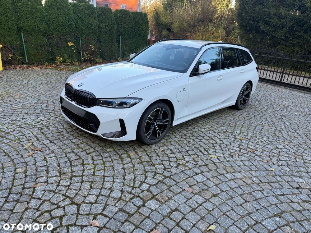 BMW Seria 3 330e M Sport sport - 1