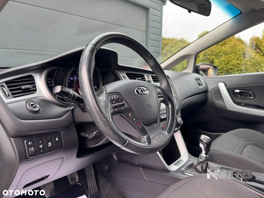 Kia Ceed 1.6 CRDi L - 11