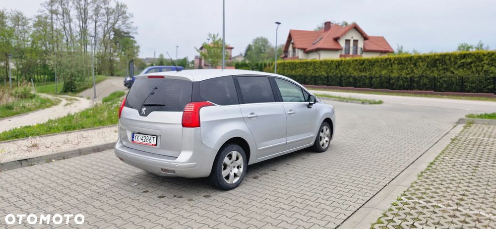 Peugeot 5008 - 4