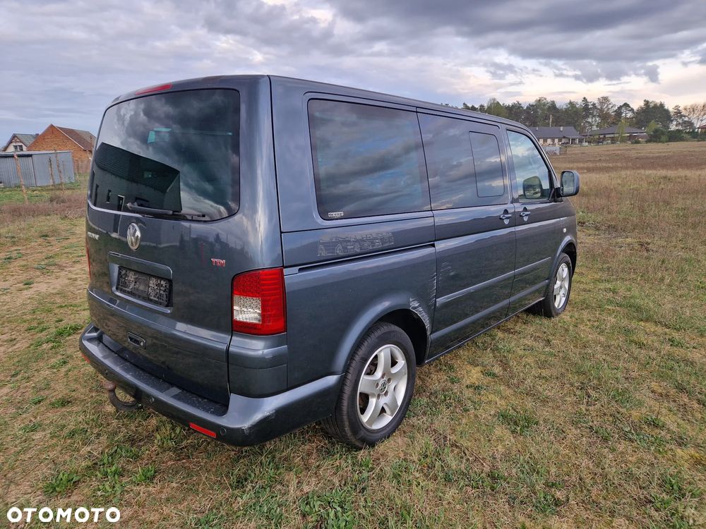 Volkswagen Multivan - 4
