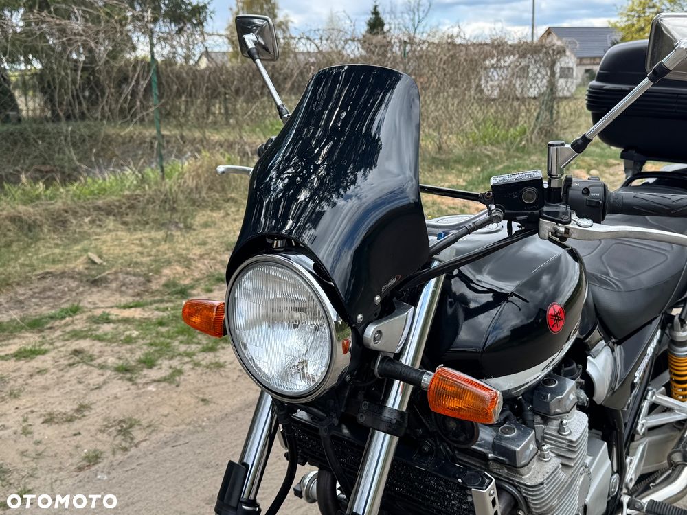 Yamaha XJR - 17