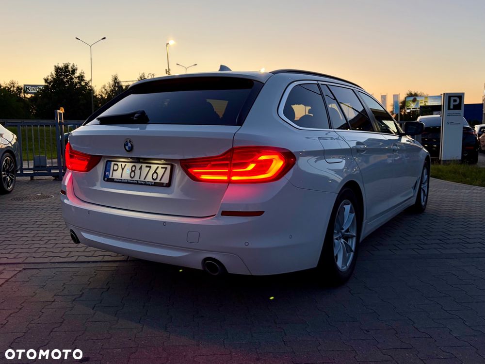 BMW Seria 5 520d M Sport Edition - 4