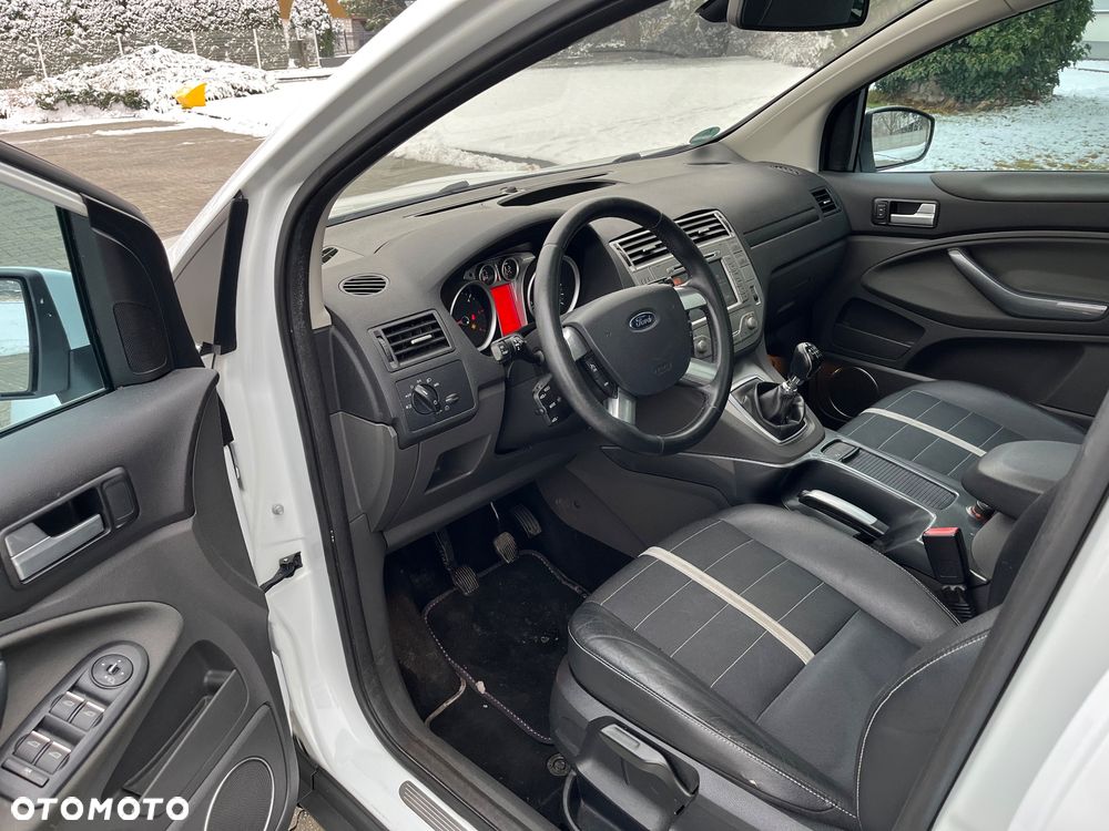 Ford Kuga 2.0 TDCi 4x4 Titanium - 8