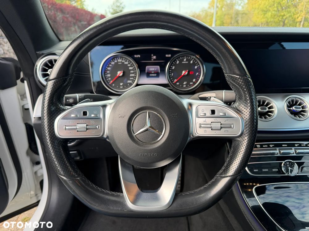 Mercedes-Benz Klasa E - 28