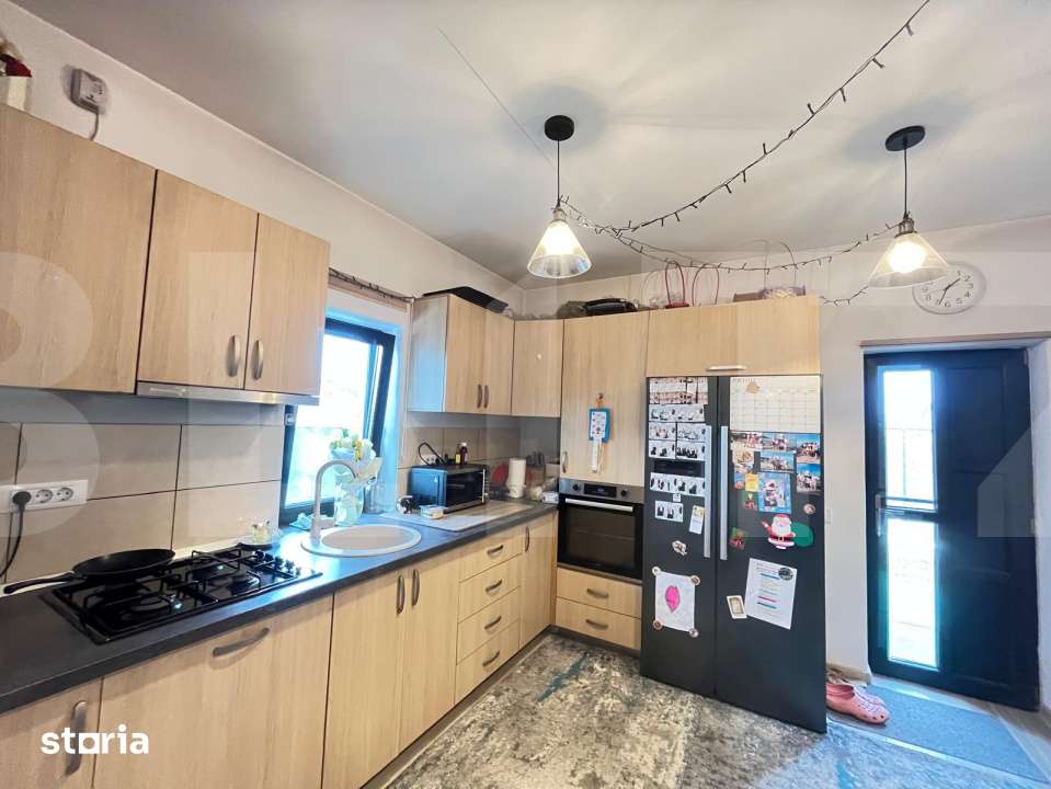 Casa spatioasa in zona Tulbureni cu teren de 1400 mp - Imagine principală: 5/9