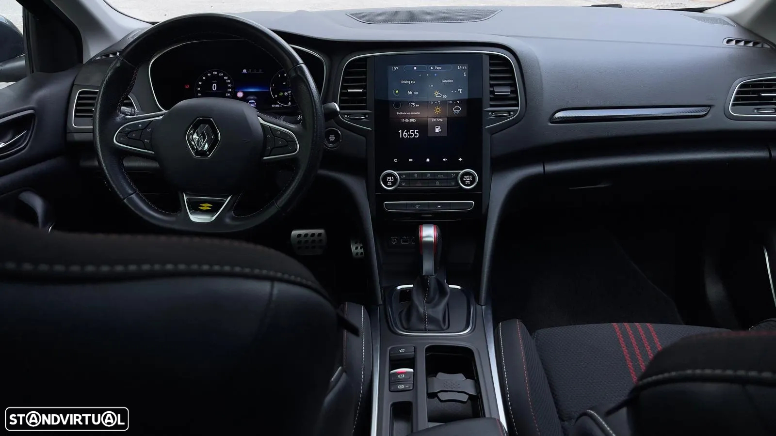 Renault Mégane Sport Tourer BLUE dCi 115 EDC R.S. LINE - 32