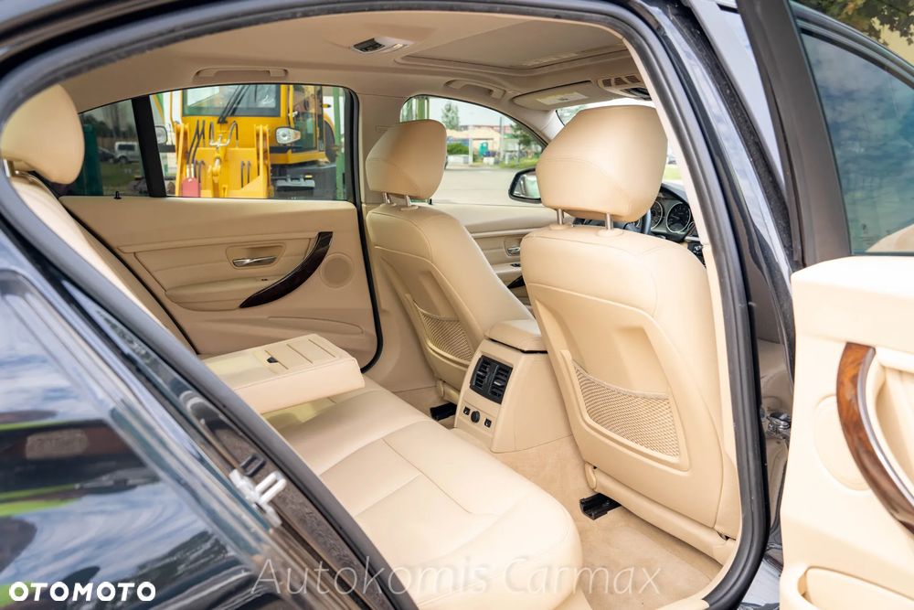 BMW Seria 3 - 22