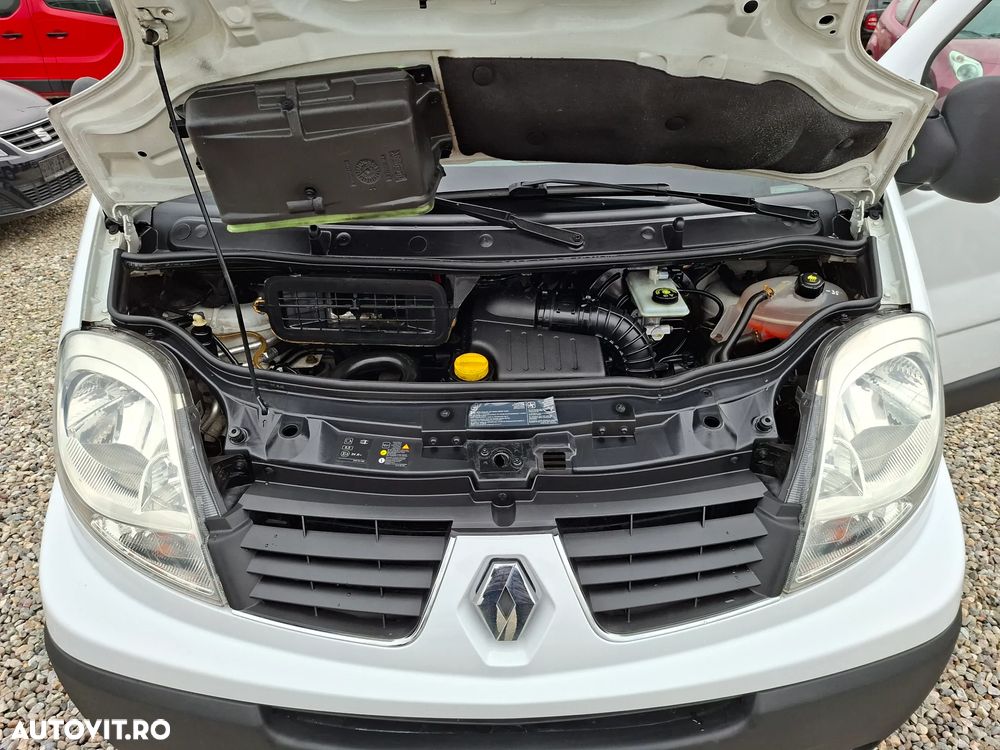 Renault Trafic - 12