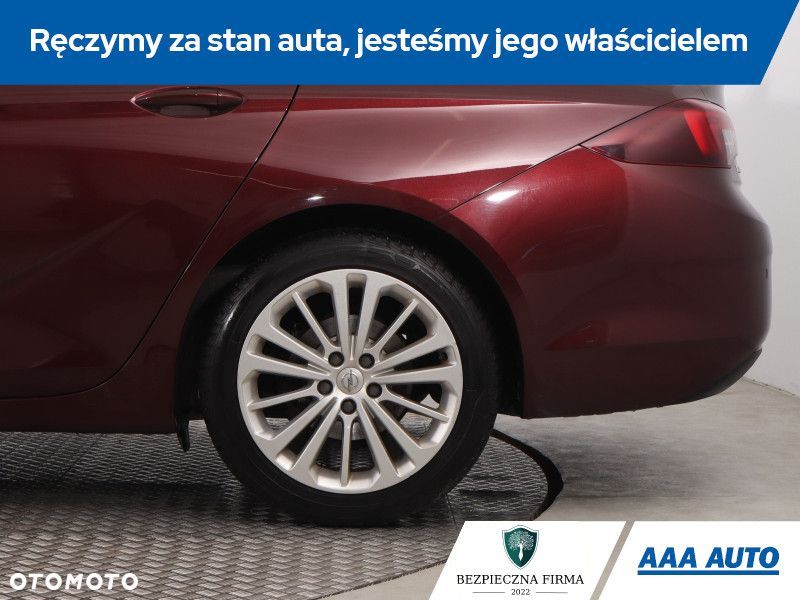 Opel Insignia - 17