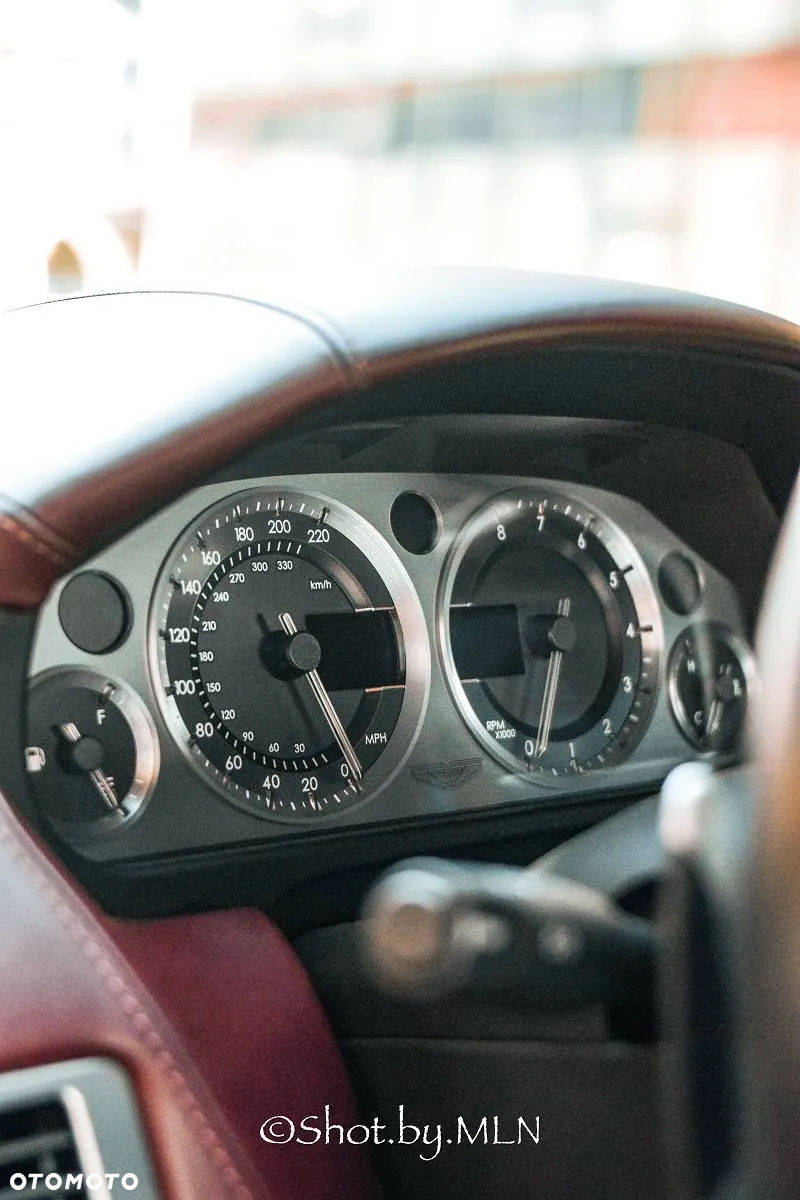 Aston Martin DB9 Coupe Touchtronic - 18