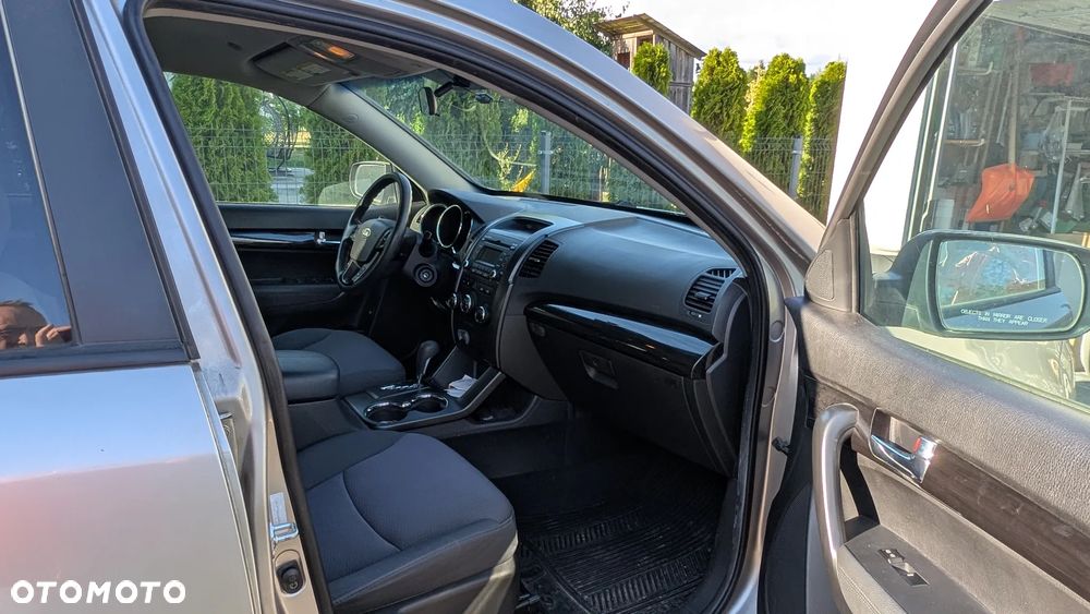 Kia Sorento - 4