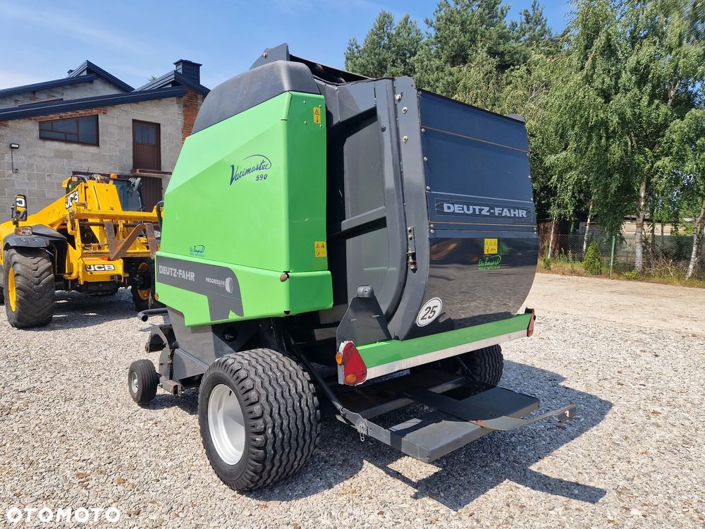 John Deere 570 - 5