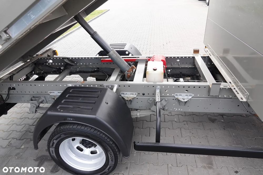 Iveco DAILY 35-120 / WYWROTKA TYLNOZSYPOWA / BLIŹNIAK / MANUAL  / SPROWADZONY - 6