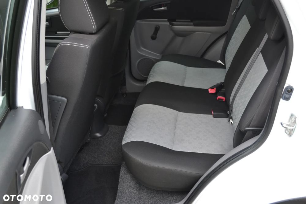 Suzuki SX4 1.6 Premium 4WD - 8