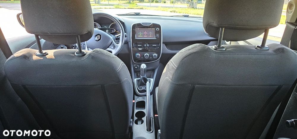 Renault Clio 1.2 16V 75 LIMITED - 23