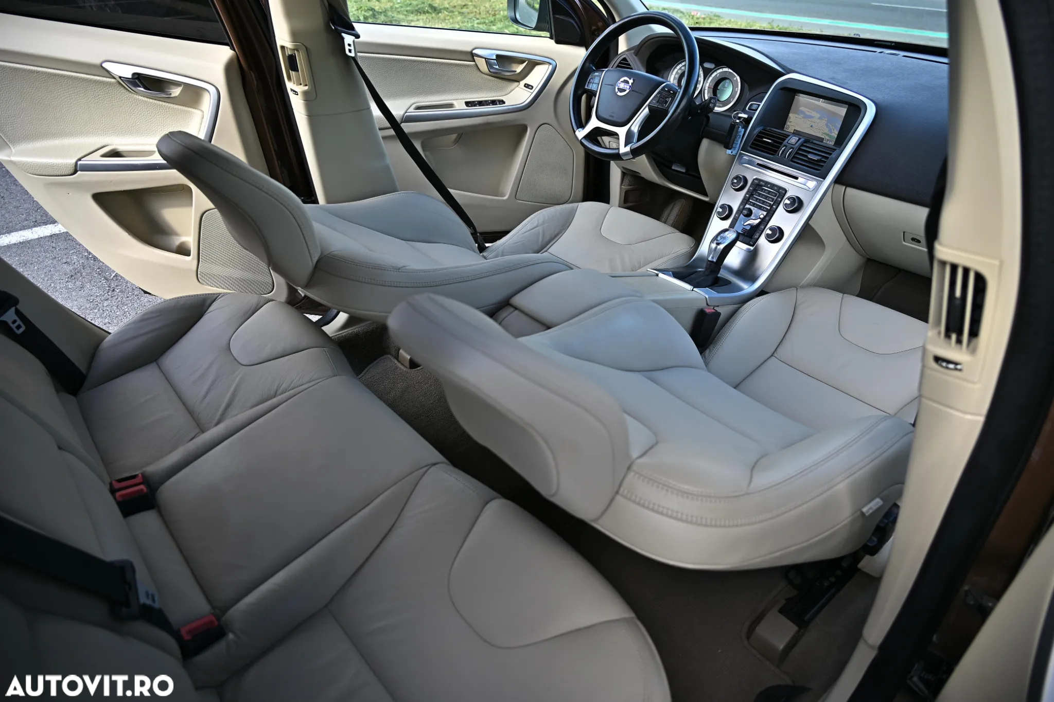 Volvo XC 60 D5 AWD Aut. Edition Pro - 8