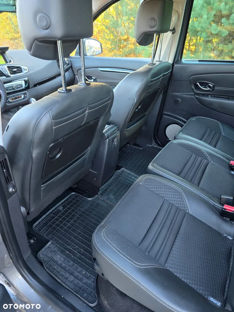 Renault Grand Scenic - 16