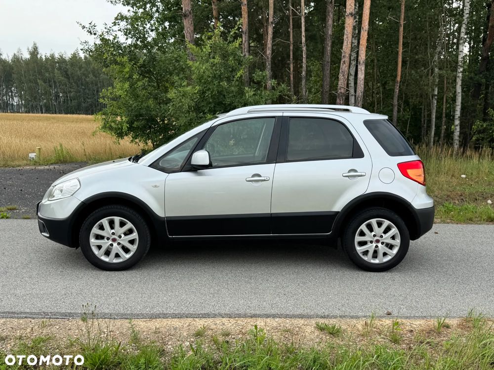 Fiat Sedici 2.0 Multijet DPF 4x4 Emotion - 8