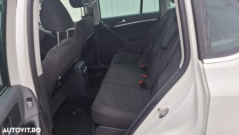 Volkswagen Tiguan 2.0 TDI DPF 4Motion Track&Field - 10