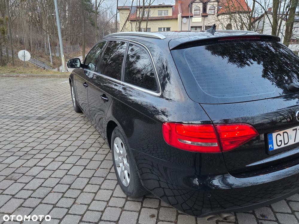 Audi A4 Avant 2.0 TDI DPF Ambiente - 4