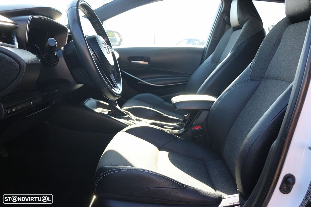 Toyota Corolla Touring Sports 1.8 Hybrid Comfort - 34