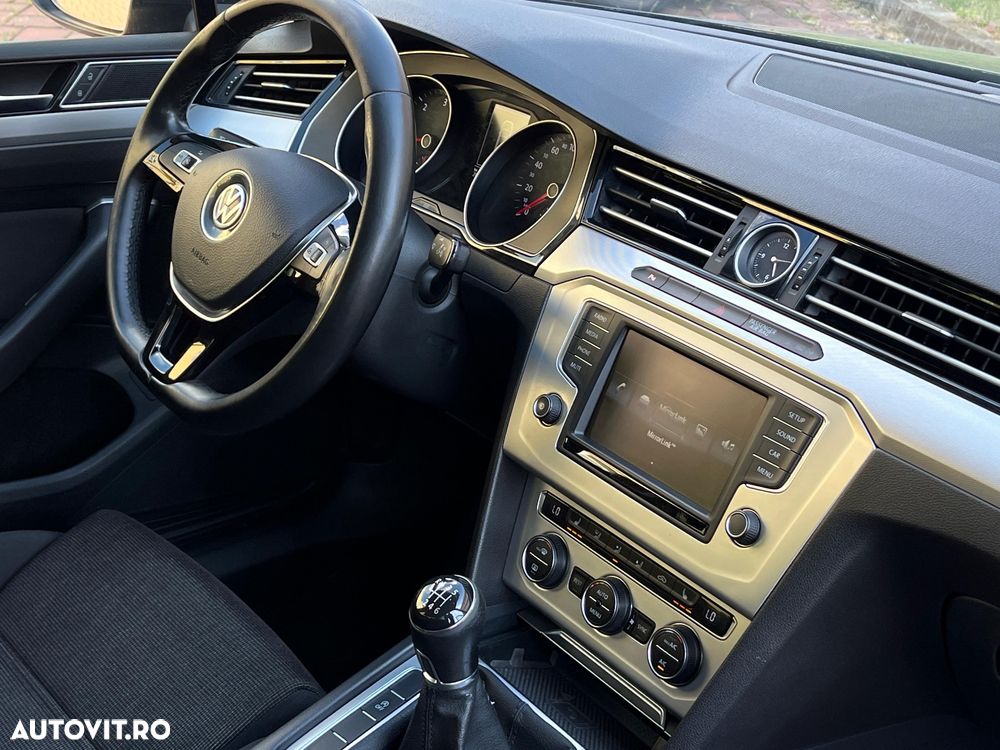 VOLKSWAGEN Passat 2015 — imagine 9