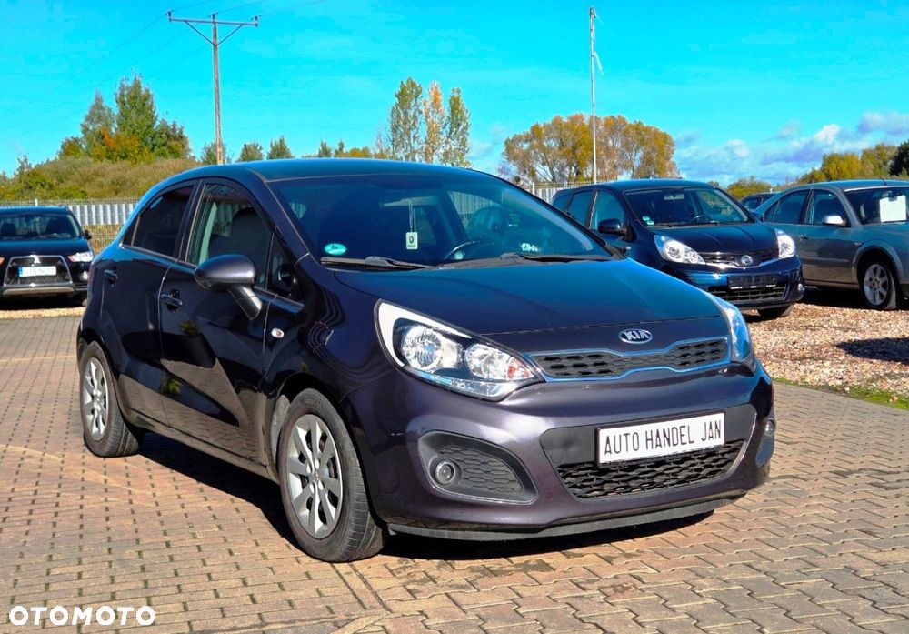 Kia Rio - 2