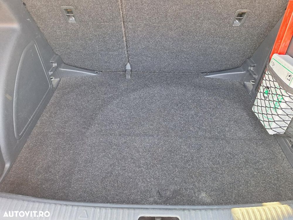 Skoda RAPID 1.2 TSI Ambition - 6