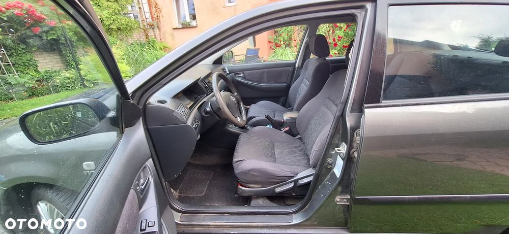 Toyota Corolla 1.4 VVT-i Base - 10