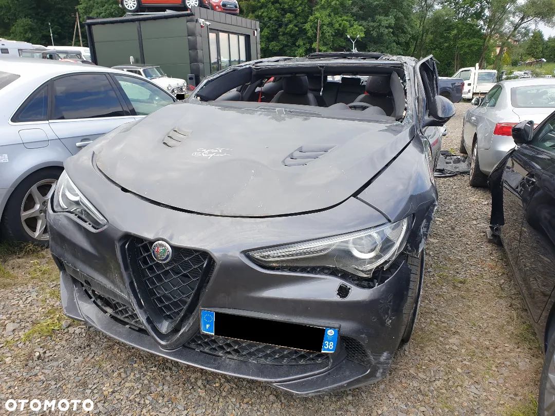Alfa Romeo Stelvio 2.9 V6 Bi-Turbo Quadrifoglio Q4 - 7