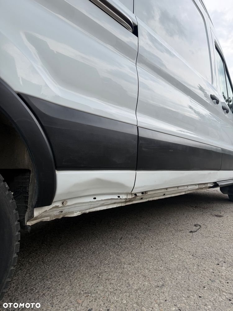Ford Transit - 9
