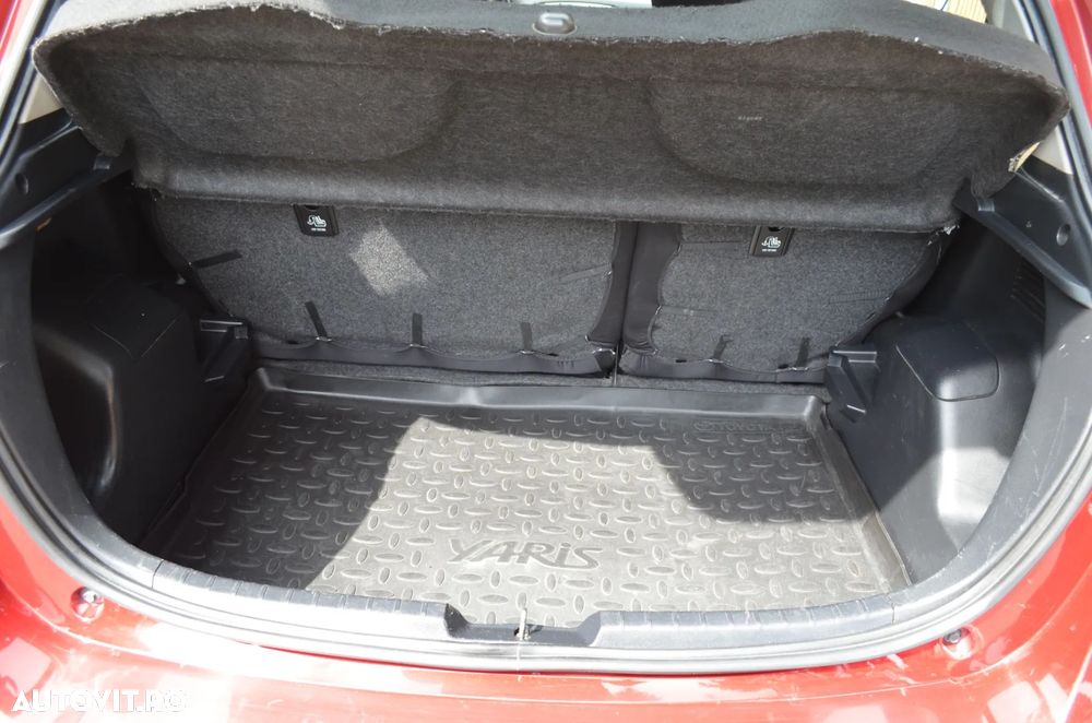 Toyota Yaris 1.5 VVT-i HSD Luna - 15