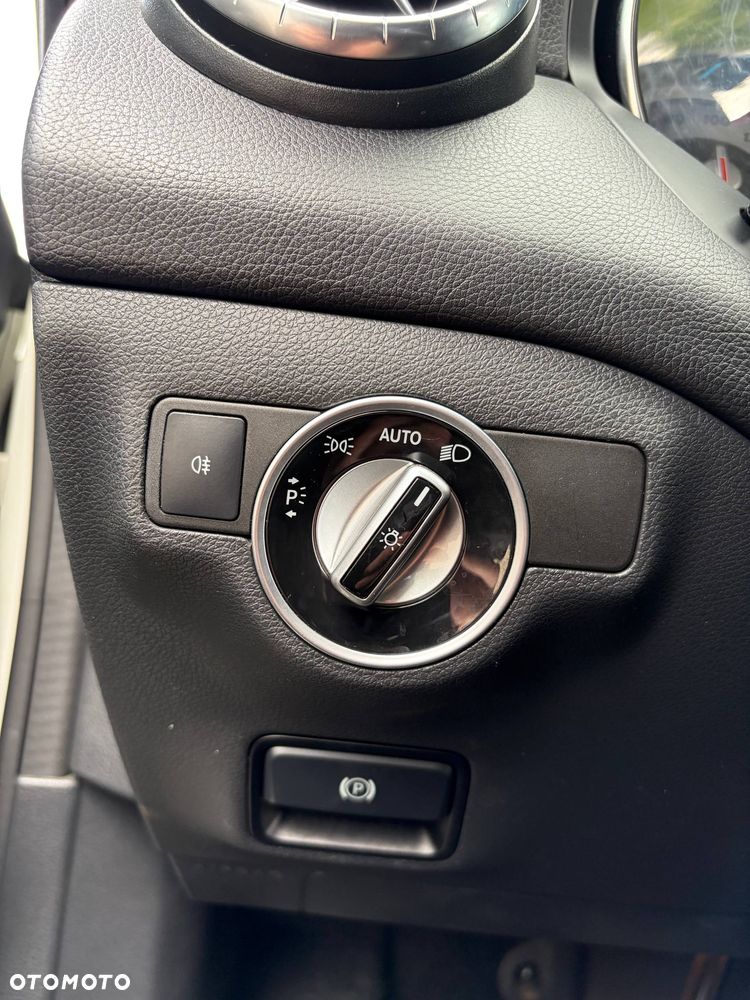 Mercedes-Benz CLA 250 4Matic 7G-DCT Edition 1 - 12