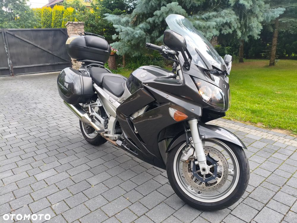 Yamaha FJR - 7