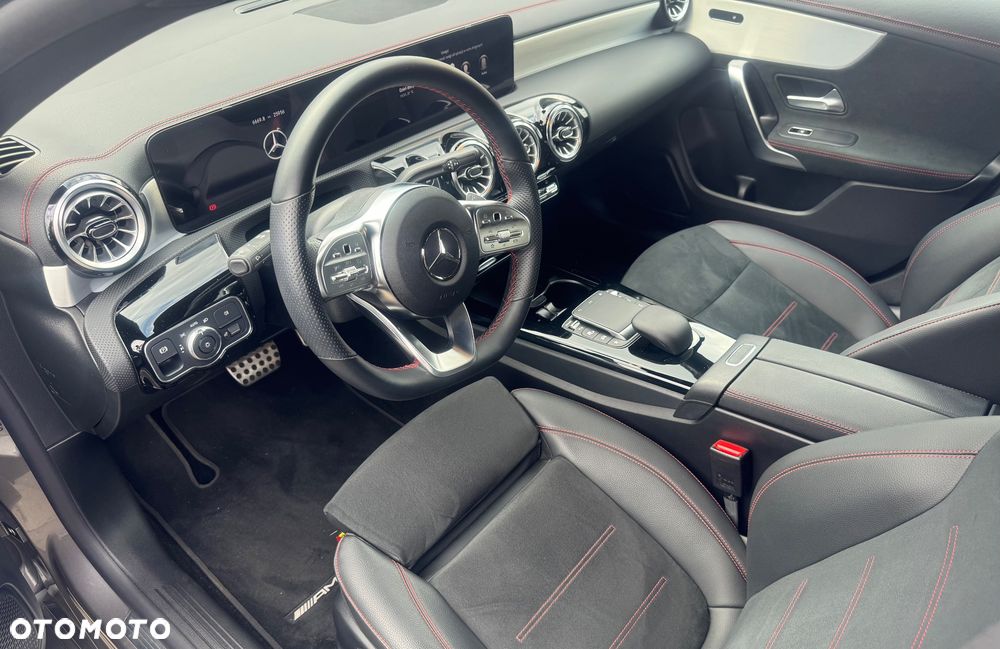 Mercedes-Benz CLA 200 AMG Line 7G-DCT - 9