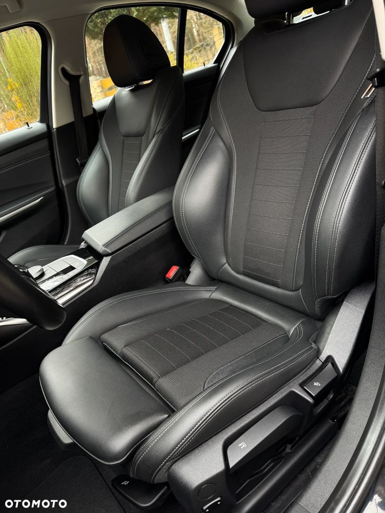 BMW Seria 3 320i xDrive Sport Line - 15