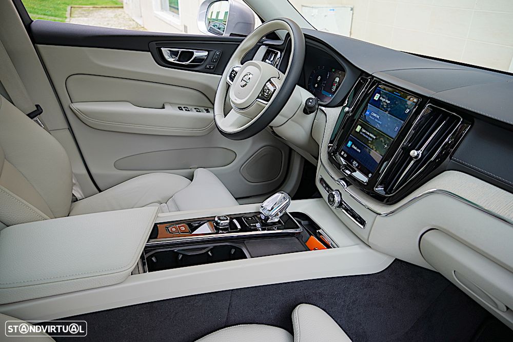 Volvo XC 60 2.0 T6 PHEV Inscription AWD - 20