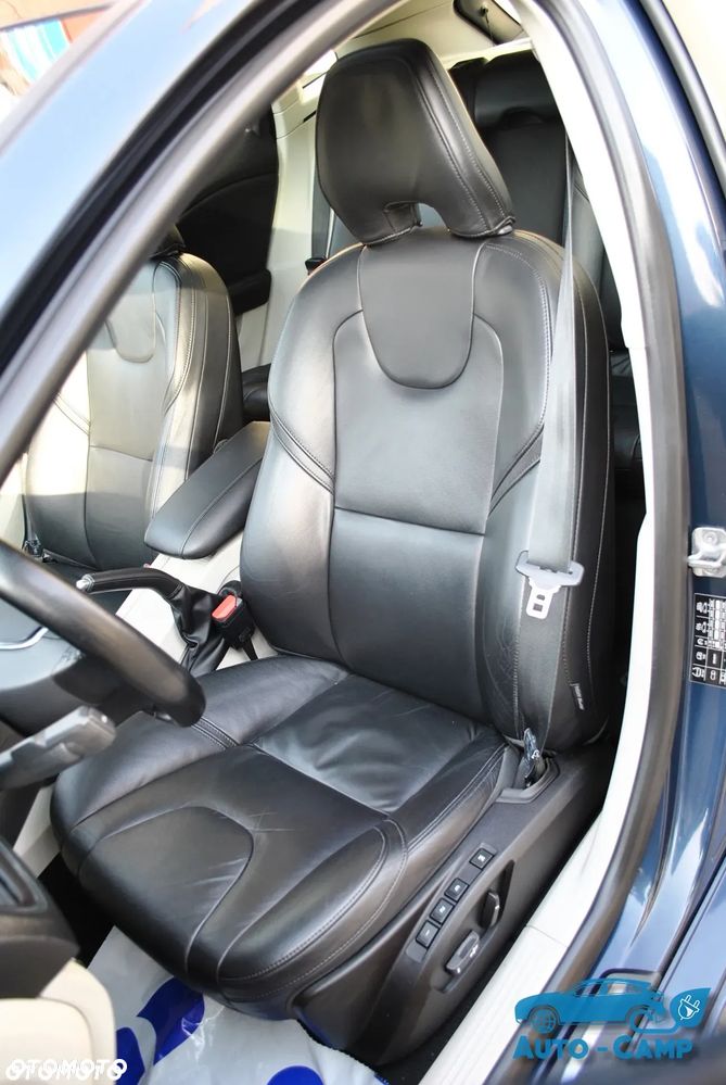 Volvo V40 D2 Summum - 16