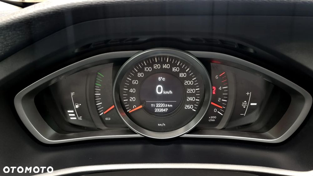 Volvo V40 Cross Country D2 - 25