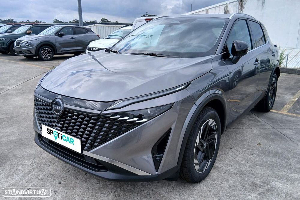 Nissan Qashqai 1.3 DIG-T N-Connecta Xtronic - 2
