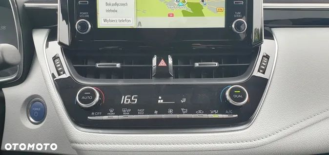 Toyota Corolla 1.8 Hybrid Executive - 26