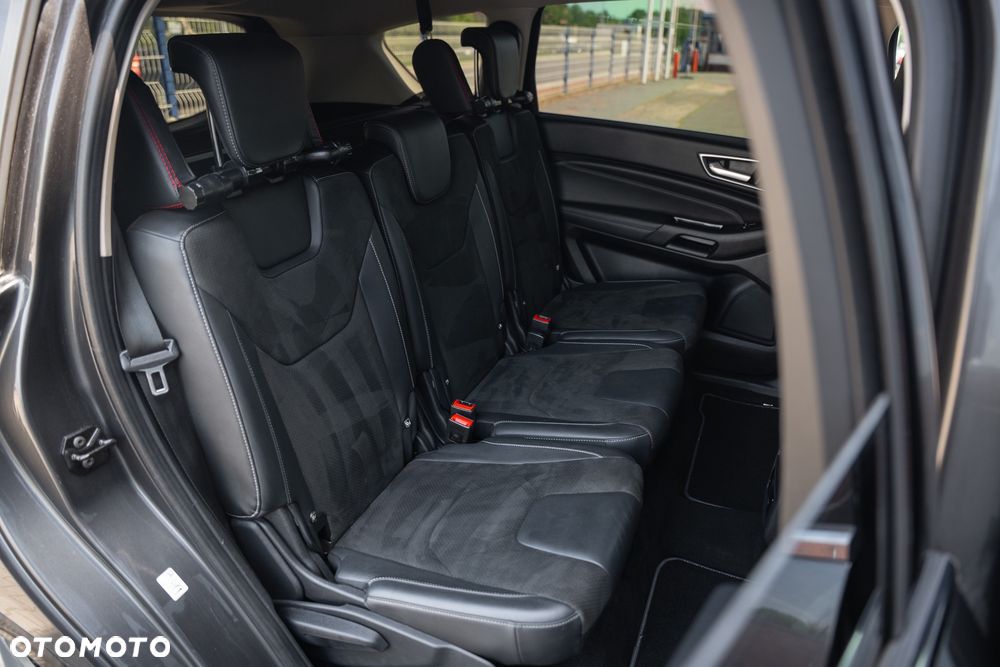 Ford S-Max 2.0 TDCi Titanium PowerShift - 36