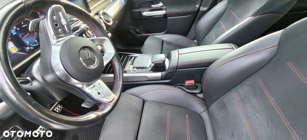 Mercedes-Benz GLB 200 d 4-Matic AMG Line 8G-DCT - 27