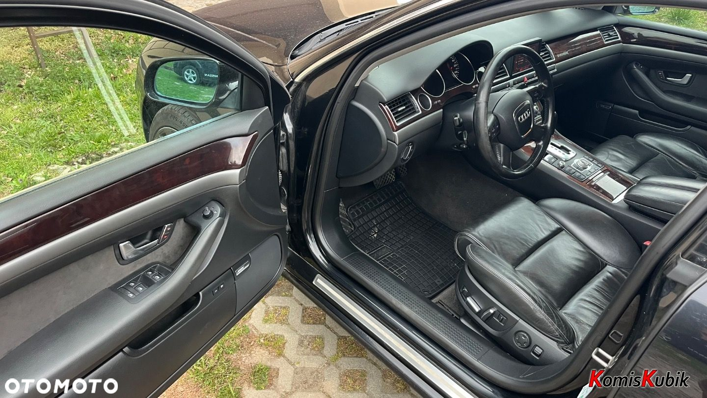 Audi A8 - 6