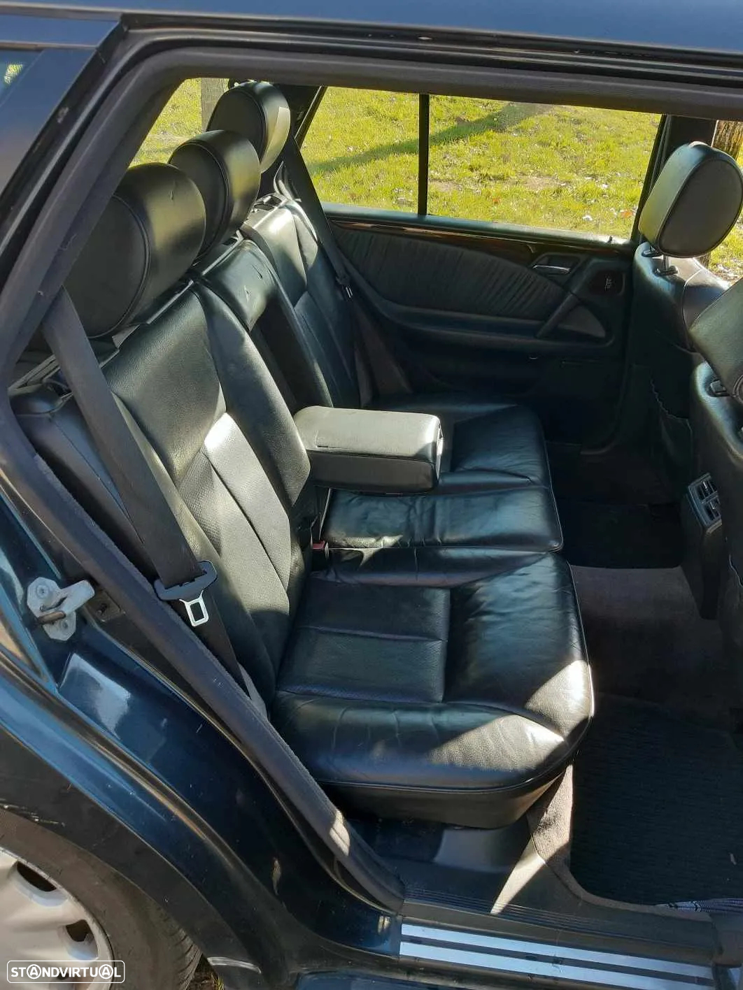 Mercedes-Benz E 250 TD Classic - 7