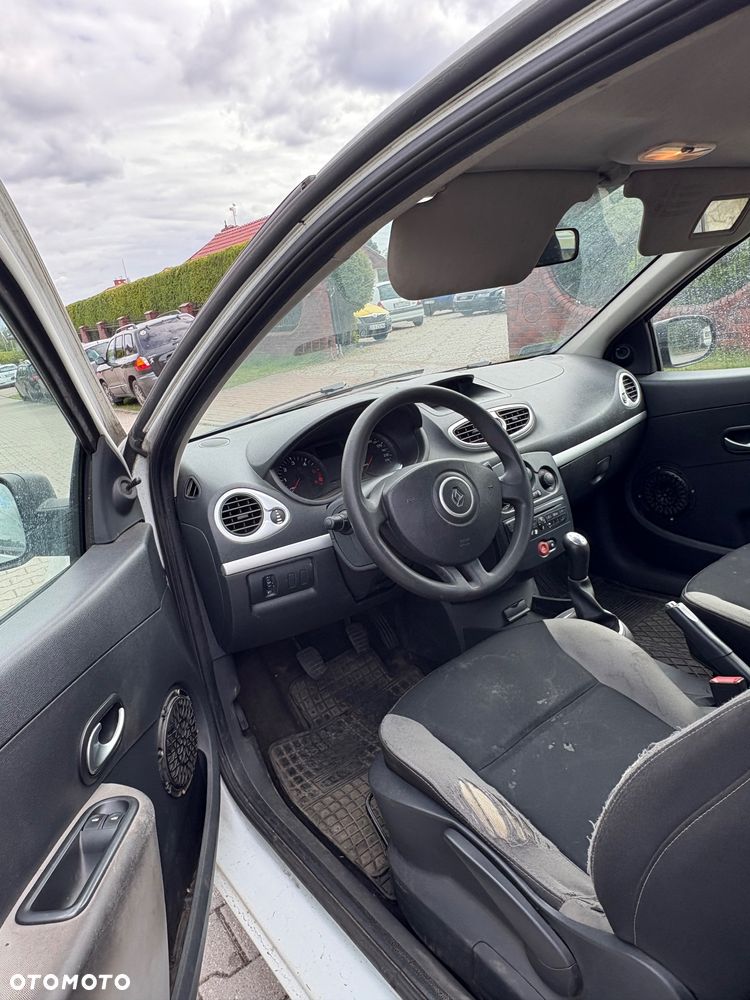 Renault Clio 1.5 dCi Tech Run - 13