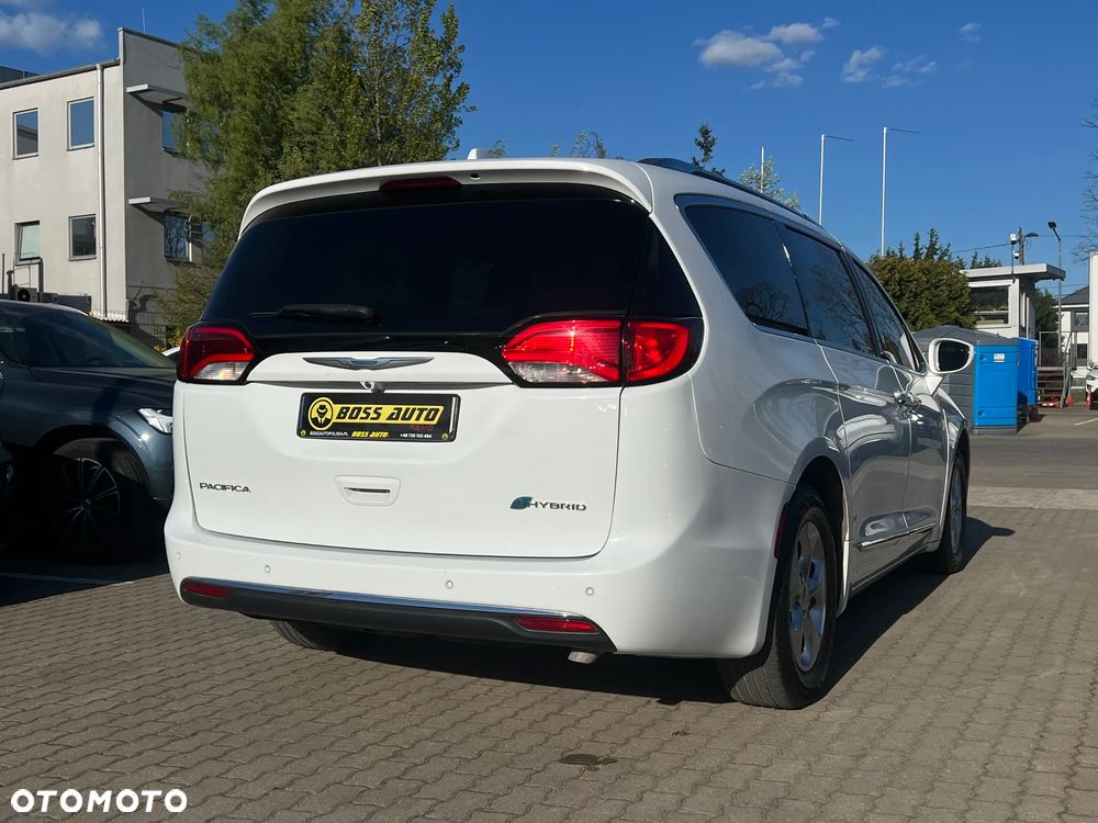 Chrysler Pacifica - 9