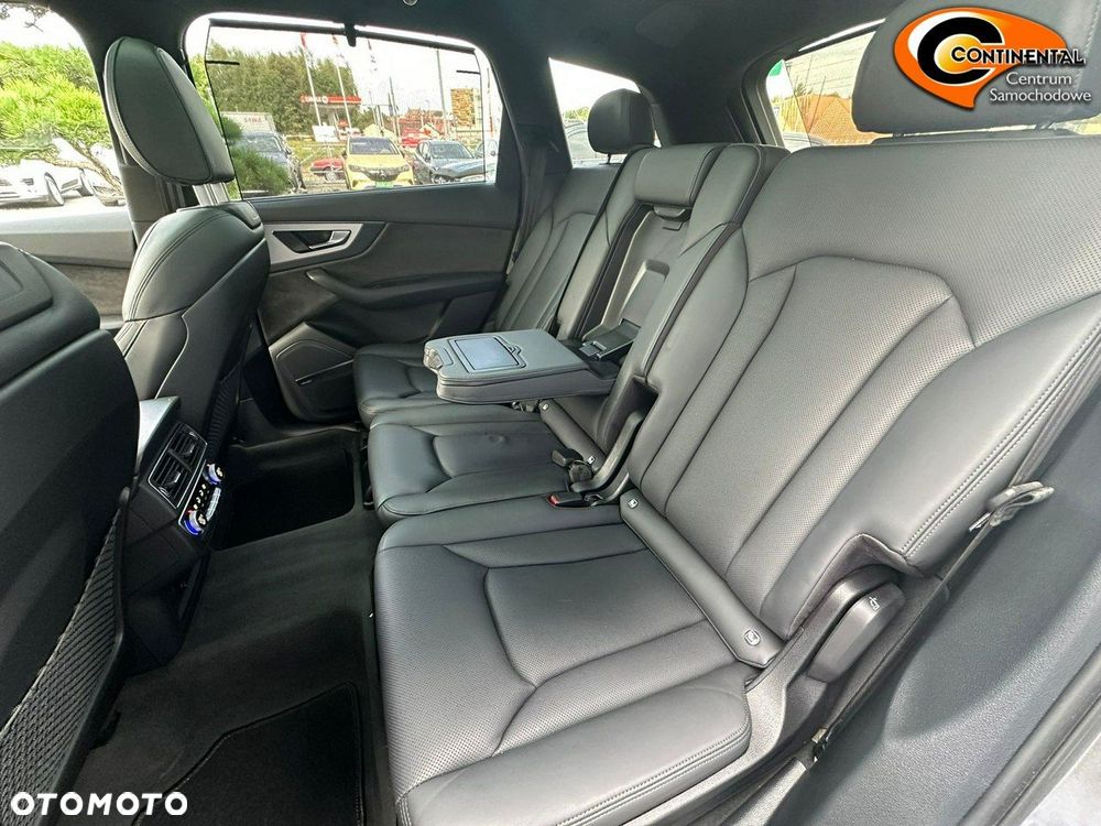 Audi Q7 - 9